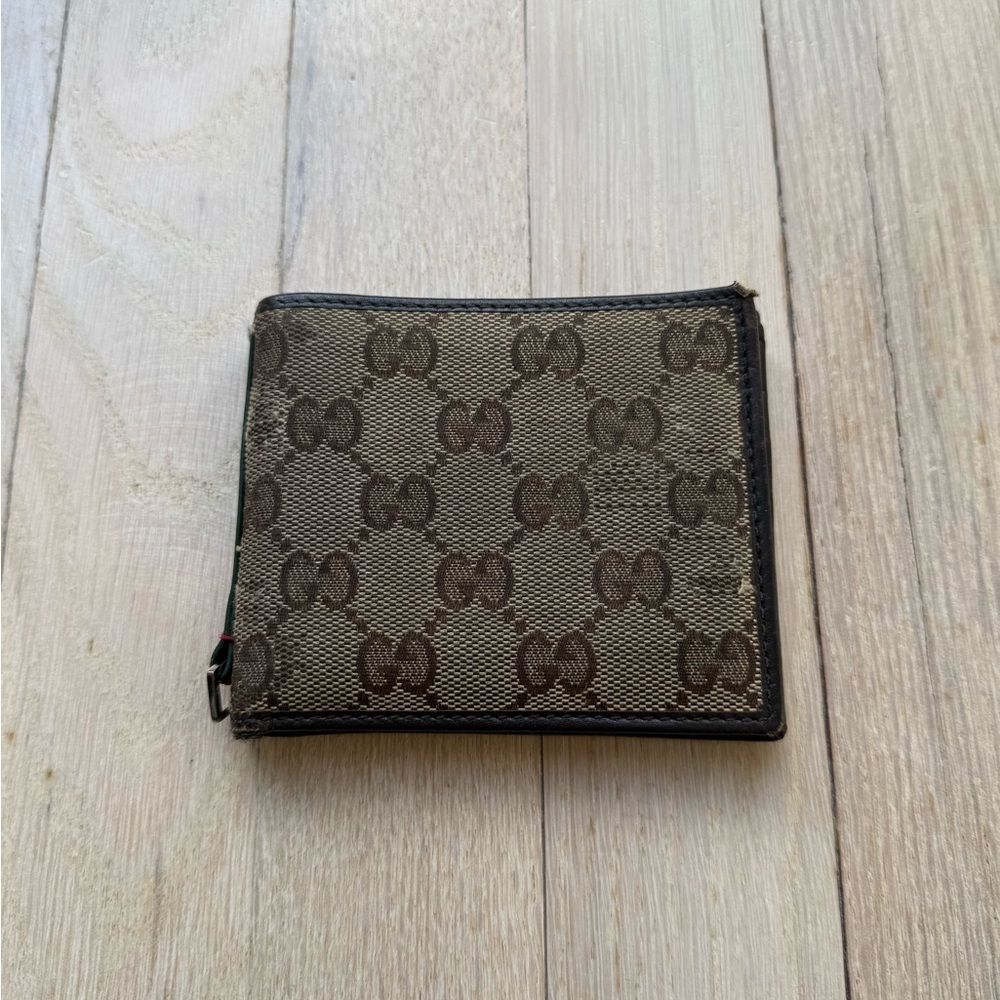 Gucci GG Supreme Canvas Bifold Wallet - Dark Brown Leather Interior, 8 Card Slot